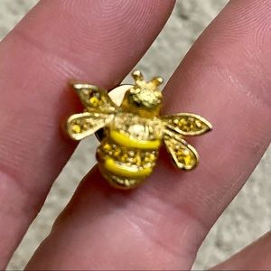 Bumble Bee Pin